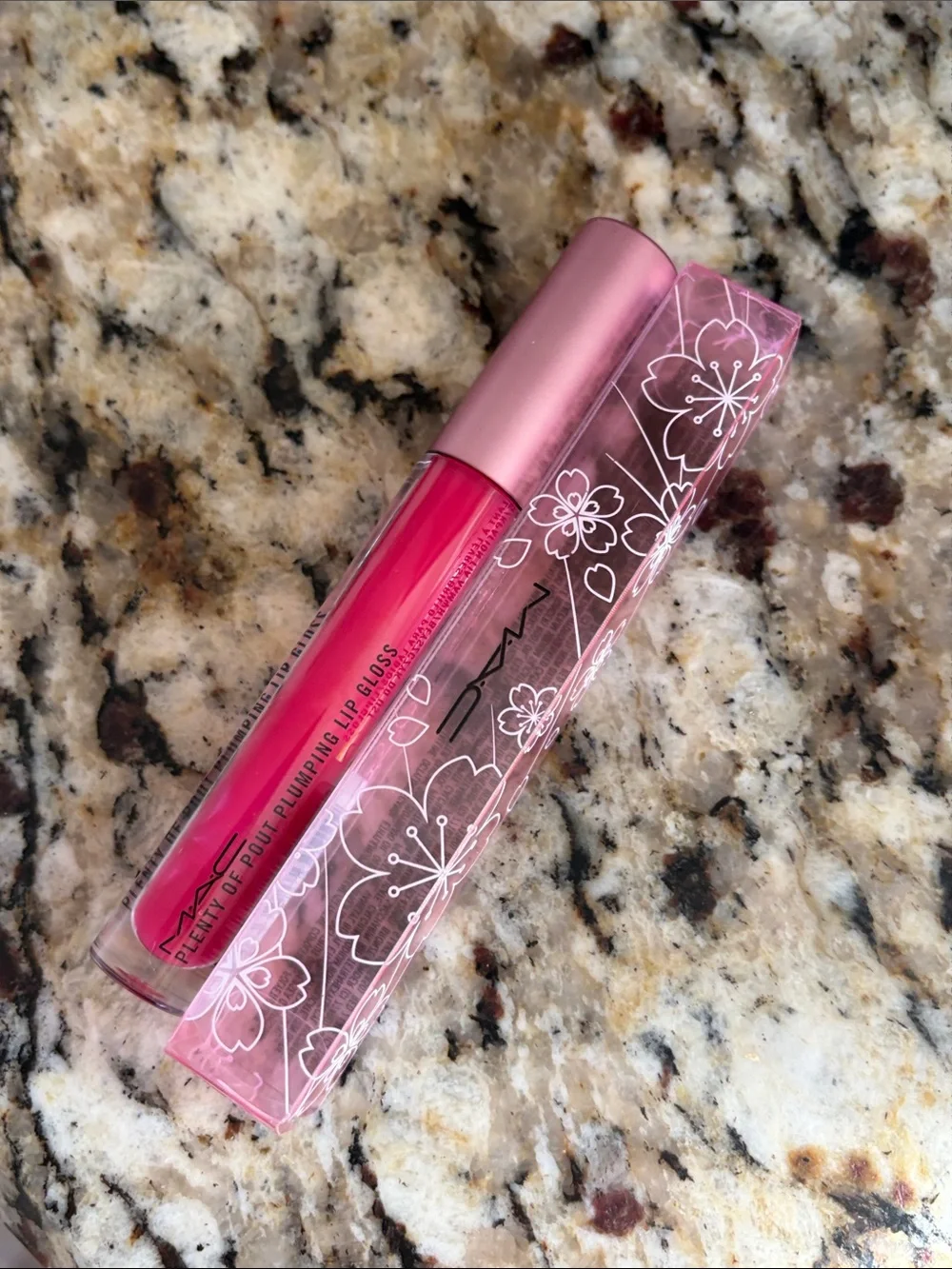⚡️🖤MAC Cosmetics Touch Of Reverence Plenty of Pout Plumping Lip Gloss